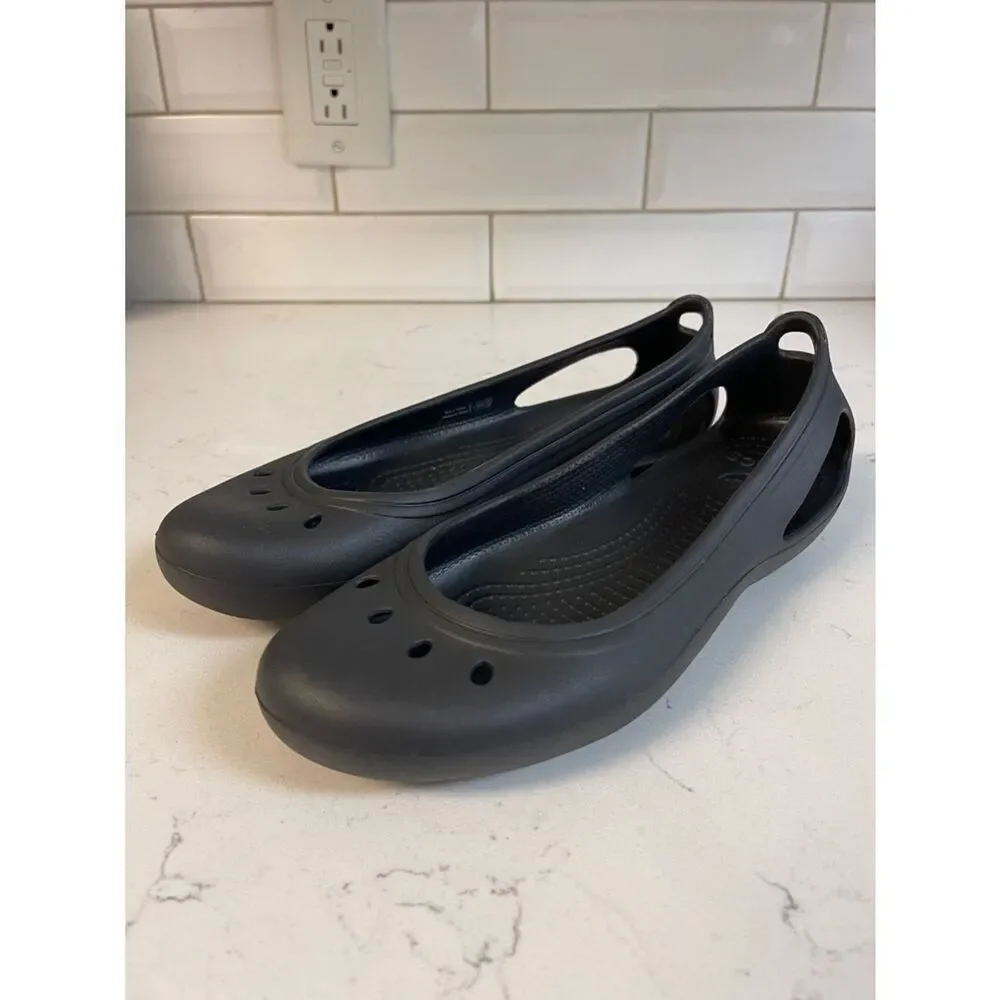 Crocs WOMEN'S KADEE WORK FLAT Style # 200941 Black Size 8 Worn 2-3 Times